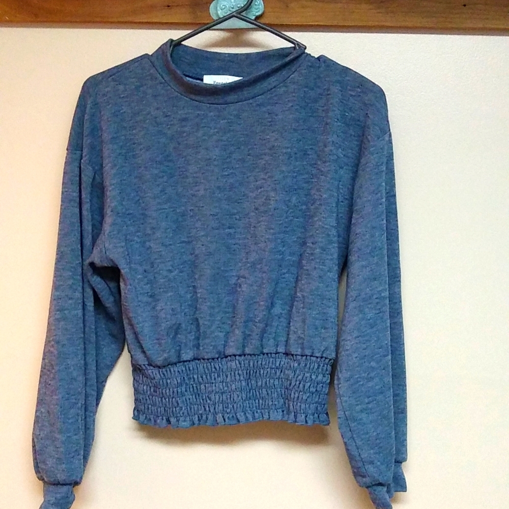 Blue long sleeve shirt with gathered waist